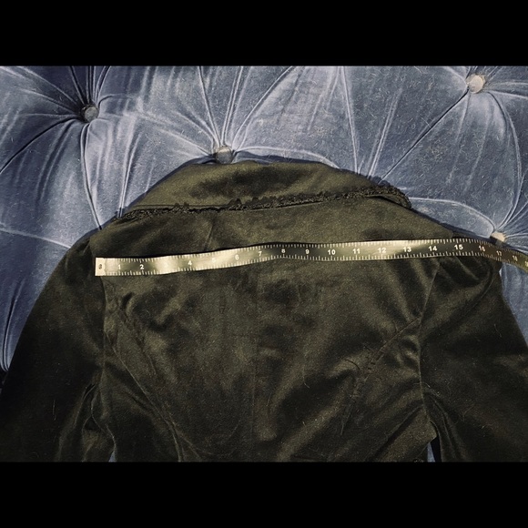 Velvet goth style jacket with lace - Picture 8 of 10